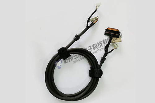 品牌：I-PEX 型号：20454-030T +20373-030T